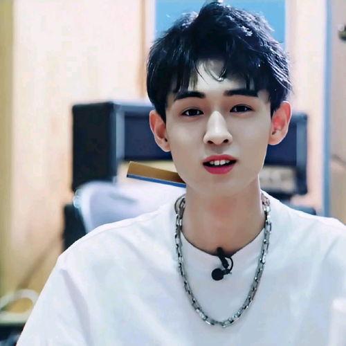 娱乐吃瓜酱秦霄贤,娱乐吃瓜界的风云人物